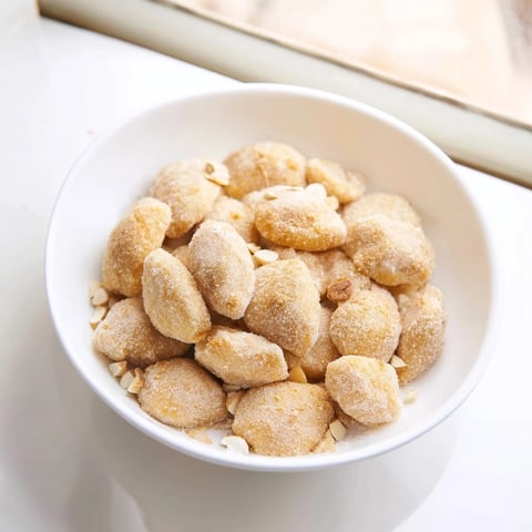 Golden, crumbly Budget Polvorones Crumble Topping, perfect for crisping the edges of baked desserts.