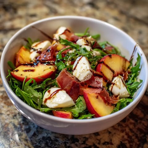 Salade de Nectarines, Mozzarella & Speck.