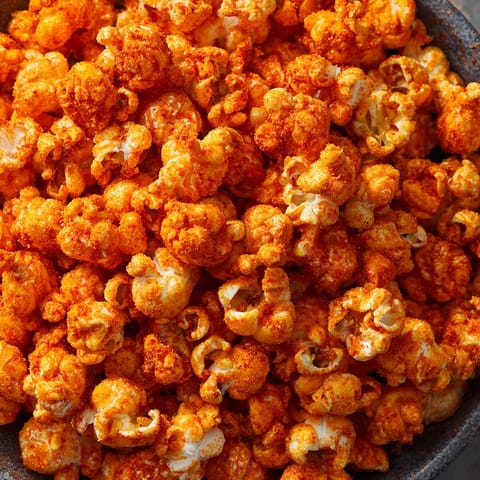 Palomitas de maíz "Bravas" en un bol.