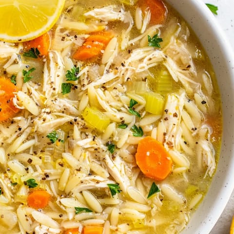 Limon pimienta pollo orzo