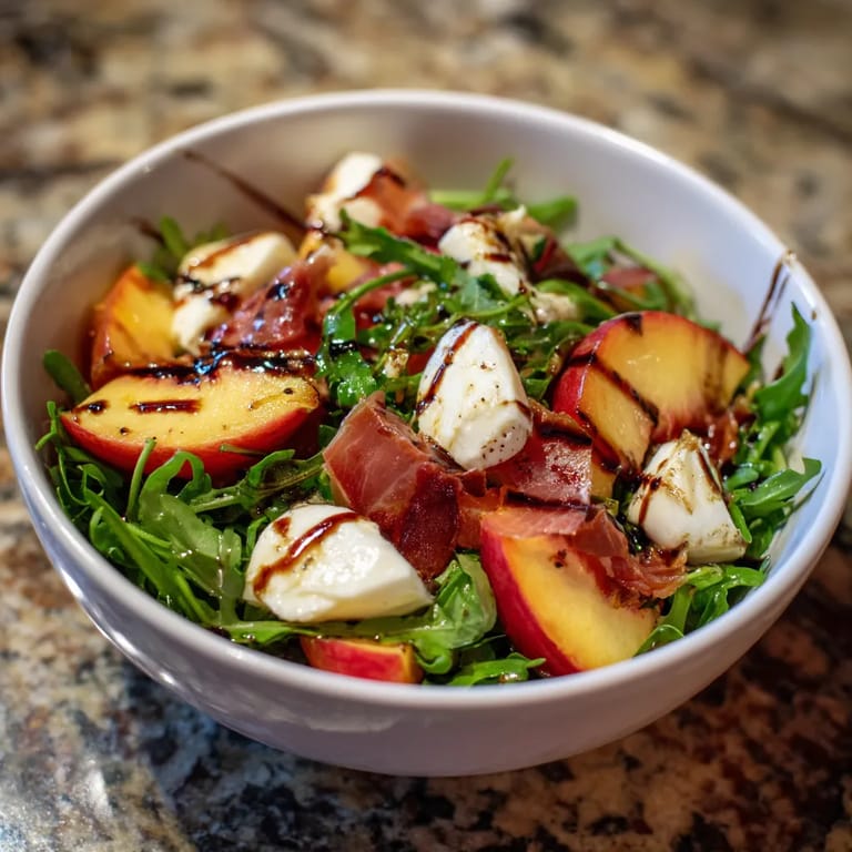 Salade de Nectarines, Mozzarella & Speck.